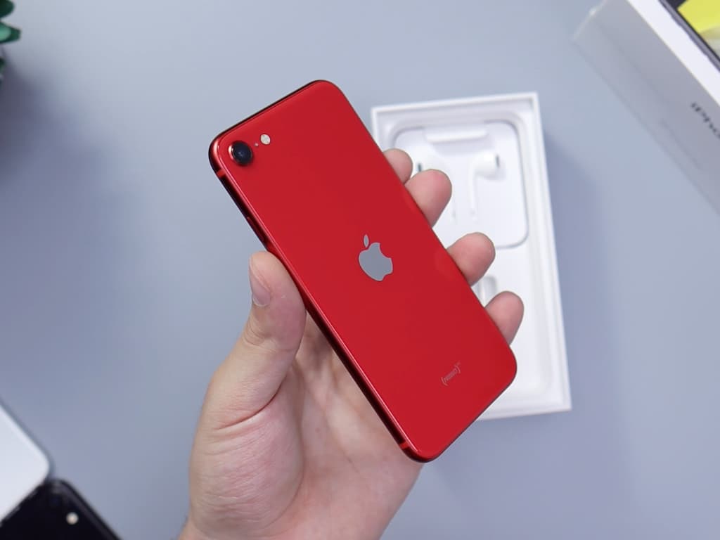 Vyplati Se Poridit Si Novy Iphone Se 2020